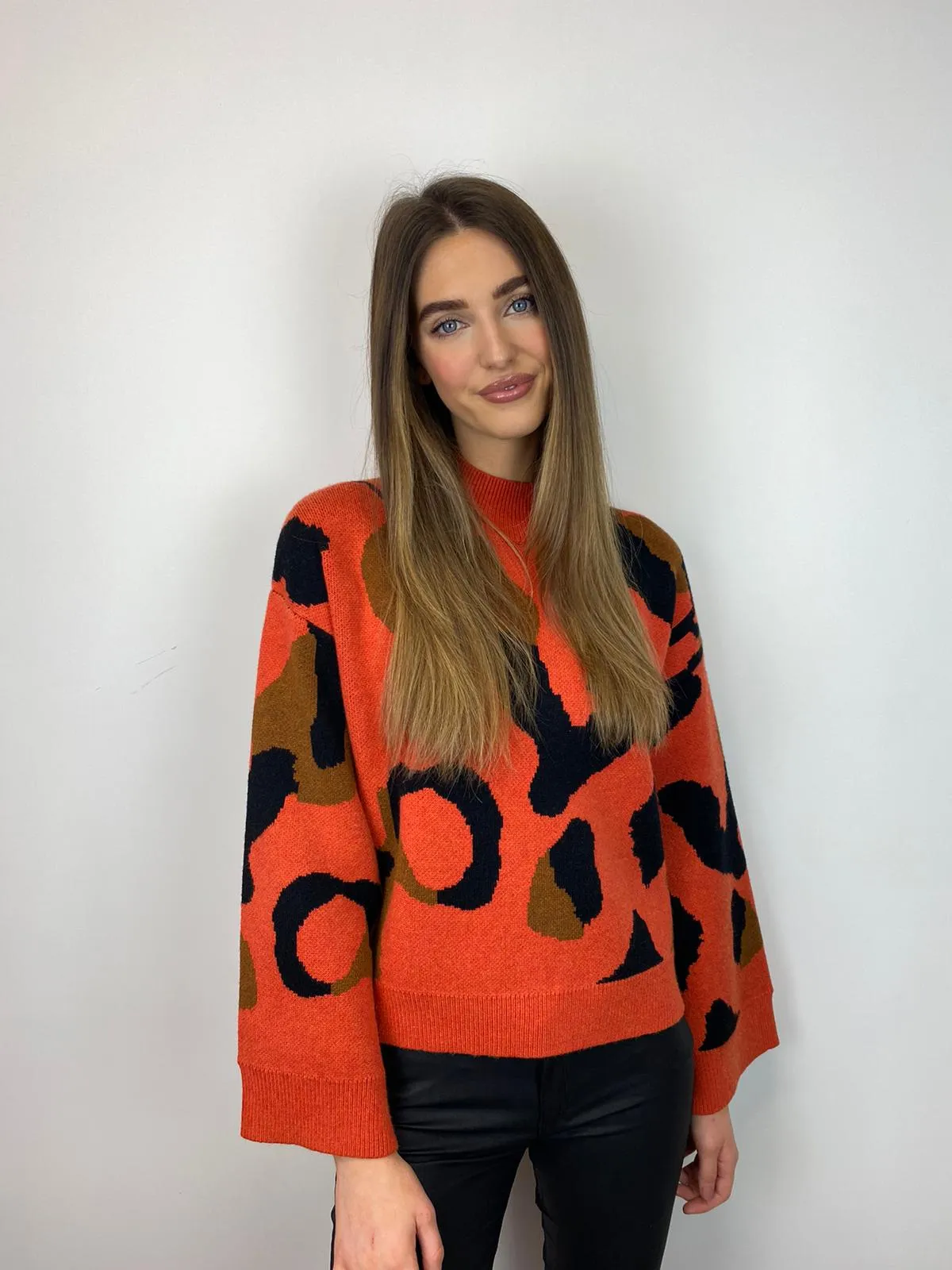 Arthy Wide Sleeve Jumper (Orange)