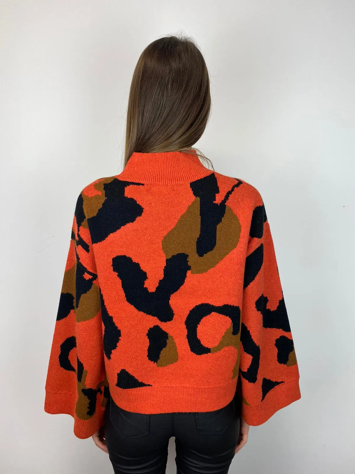 Arthy Wide Sleeve Jumper (Orange)