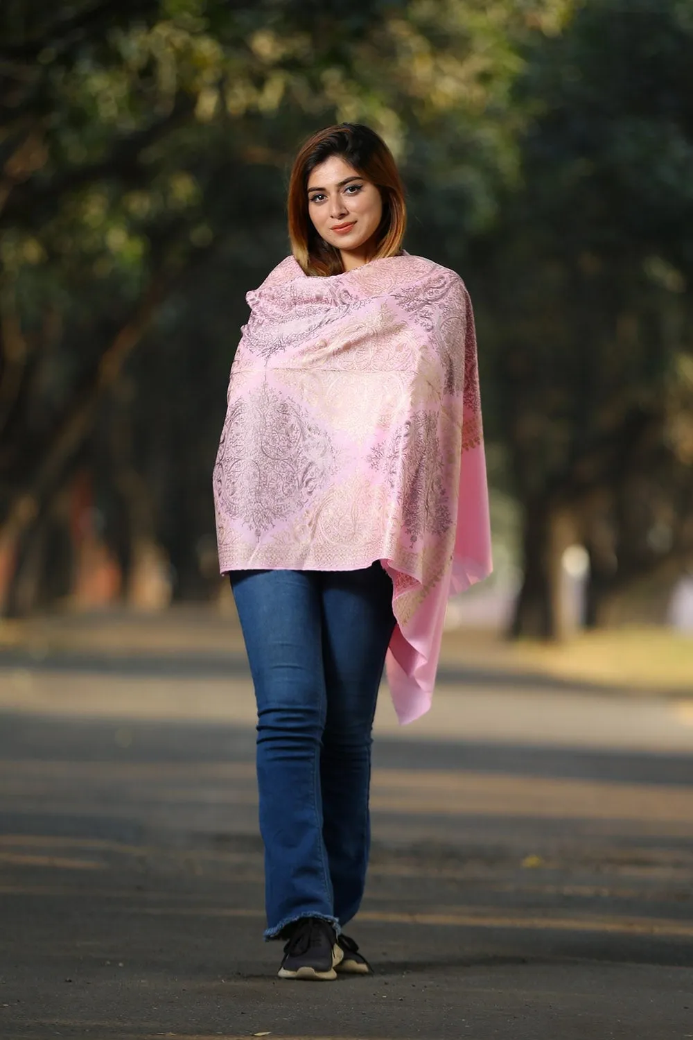 BABY PINK COLOUR EMBROIDERED KASHMIRI STOLE KEEPS CALM AND RELAXING SUPERBLY COMFORTABLE FOR ALL EVENTS