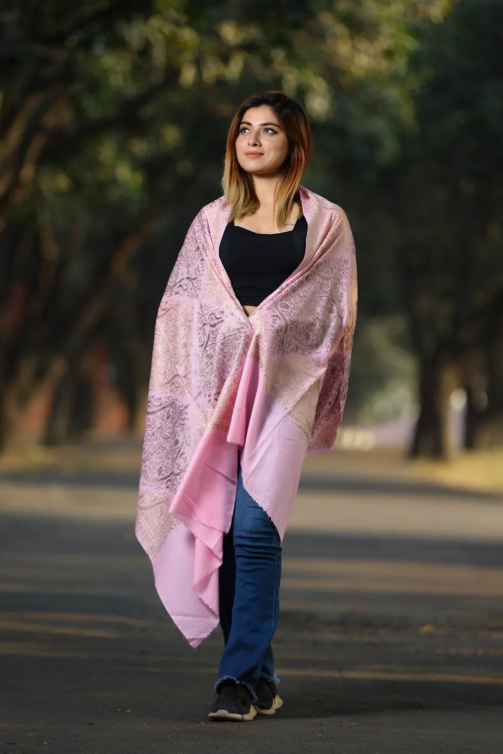 BABY PINK COLOUR EMBROIDERED KASHMIRI STOLE KEEPS CALM AND RELAXING SUPERBLY COMFORTABLE FOR ALL EVENTS