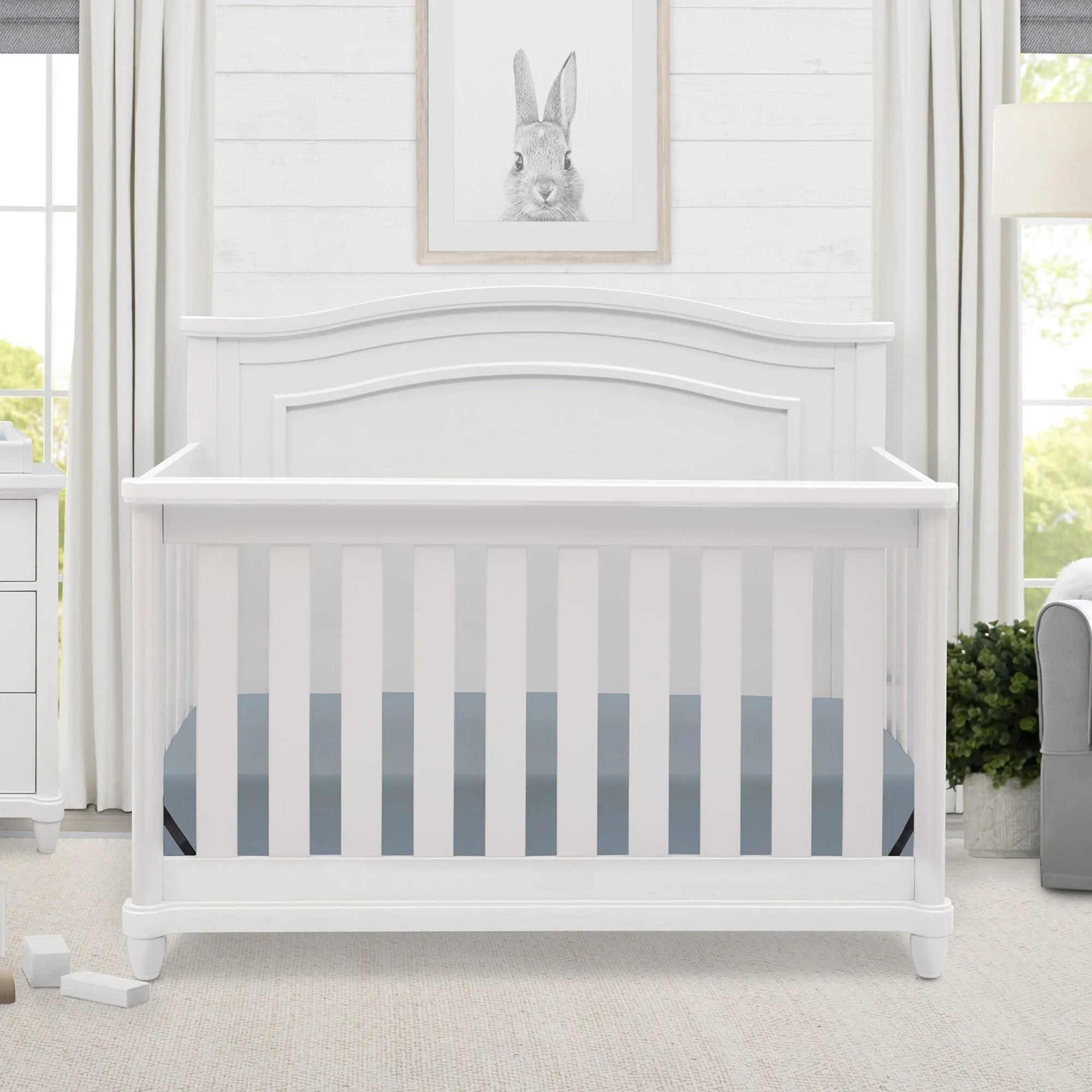 Belmont 4-in-1 Convertible Crib