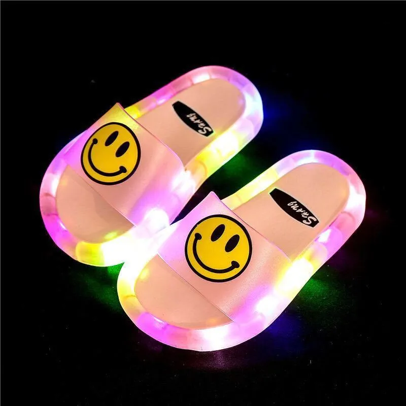 Internet celebrity luminous children's slippers, fashionable crystal slippers with shining lights, bright sandals for boys and girls