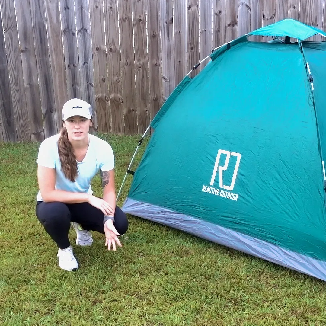 Large-Sized 3 Secs Tent. (Comfortable for 3 Adults)