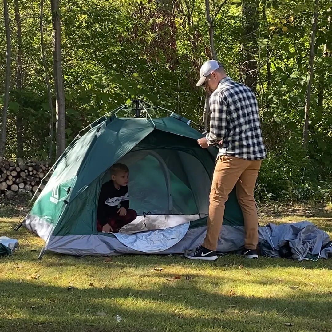 Large-Sized 3 Secs Tent. (Comfortable for 3 Adults)