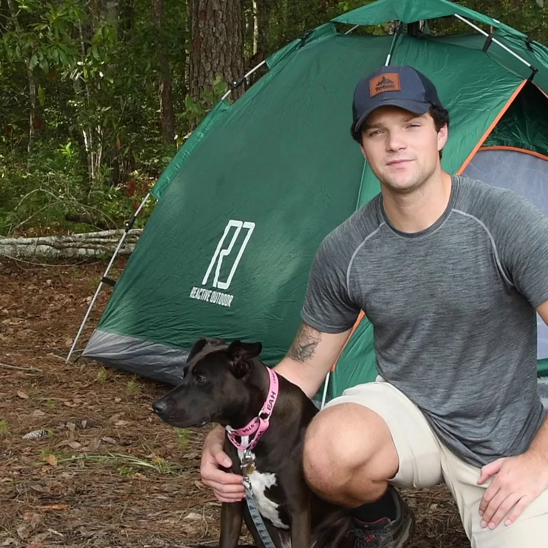 Large-Sized 3 Secs Tent. (Comfortable for 3 Adults)