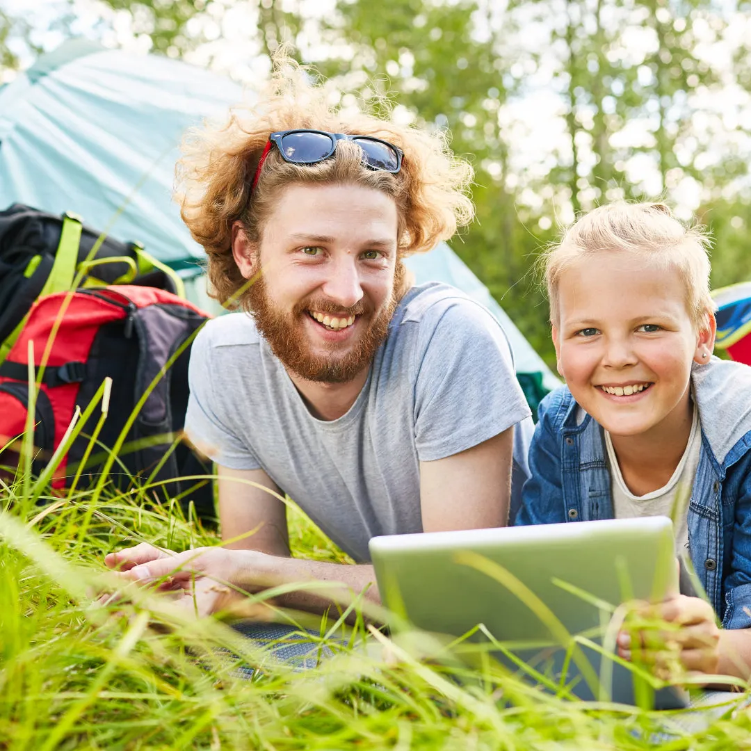 Large-Sized 3 Secs Tent. (Comfortable for 3 Adults)