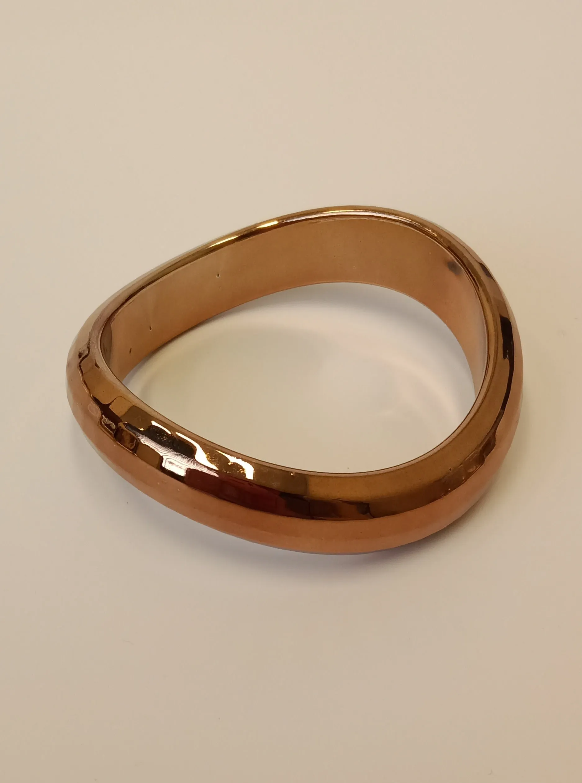 Polished Brown Wave Bracelet