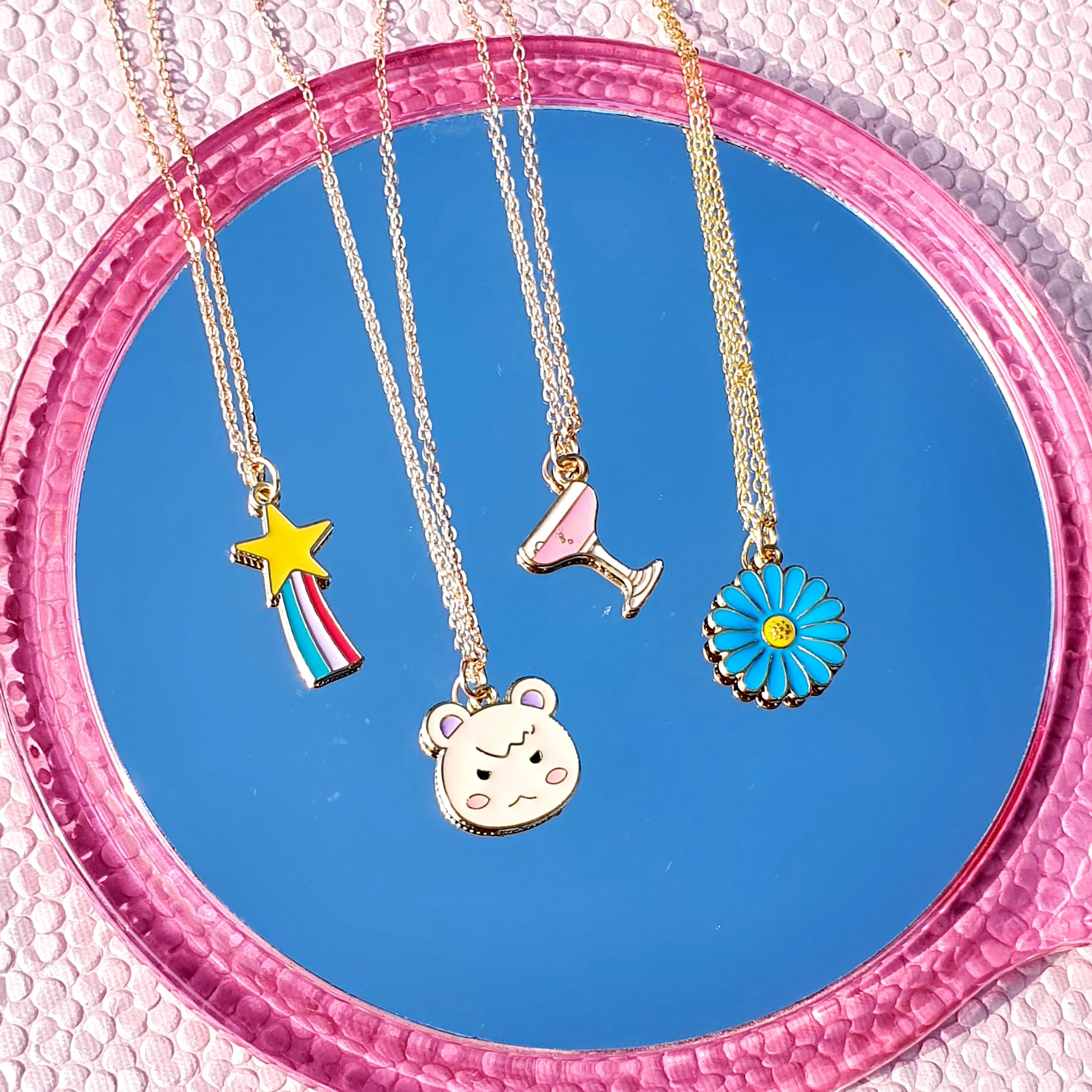 Y2K Charm Pendant Gold Necklace - Rainbow Star